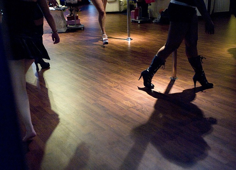 Pole Dance Fitness Class Chicago, New To Bombshell