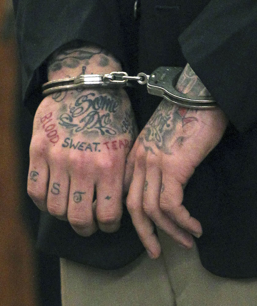 Kansas man seeks to hide 'murder' tattoo before trial - BBC News